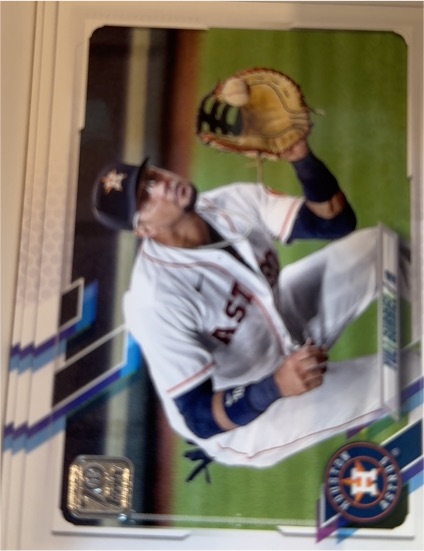 2021 Topps #147 Yuli Gurriel — front