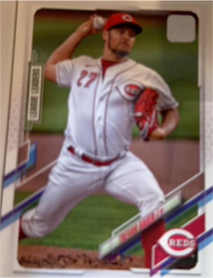 2021 Topps #137 Trevor Bauer Cincinnati Reds — front