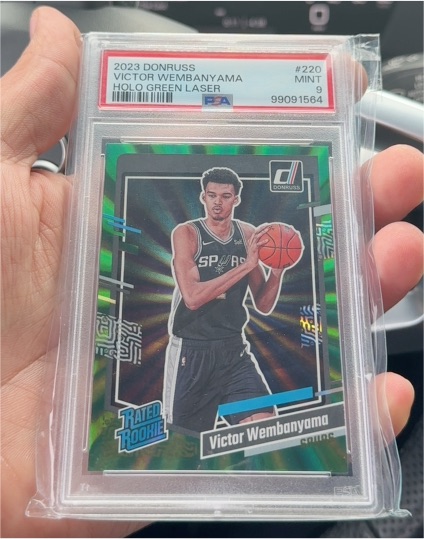 2023 Donruss #220 Victor Wembanyama Holo Green Laser — front