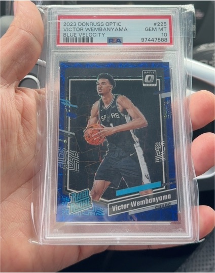 2023 Donruss Optic #225 Victor Wembanyama Blue Velocity — front