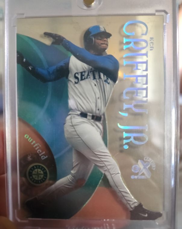 1999 SkyBox E-X Century #17 Ken Griffey Jr. — front