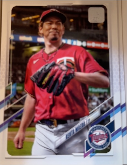 2021 Topps #104 Kenta Maeda Minnesota Twins — front