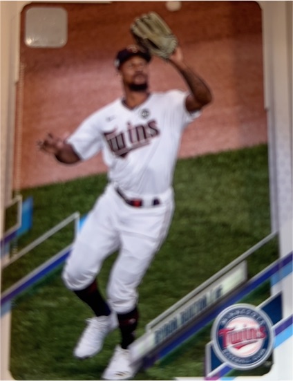 2021 Topps #74 Byron Buxton — front