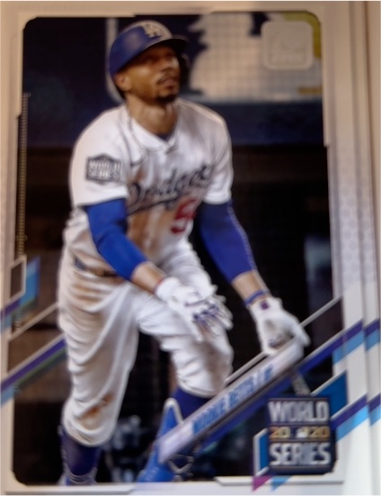 2021 Topps #15 Mookie Betts — front