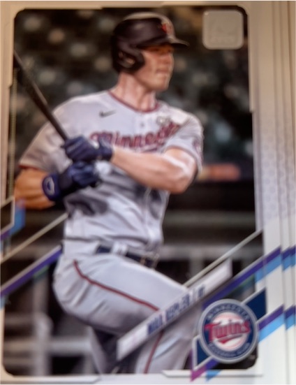 2021 Topps #395 Jose Berrios Minnesota Twins — front