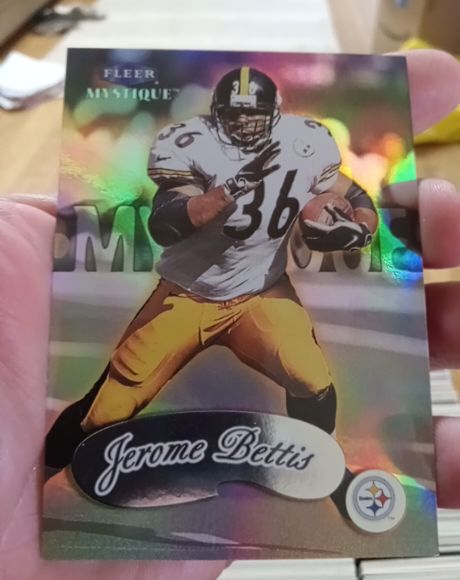 1999 Fleer Mystique #2 Jerome Bettis — front