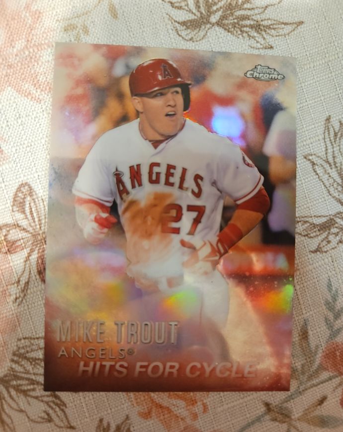 2016 Topps Chrome #MT-3 Mike Trout — front