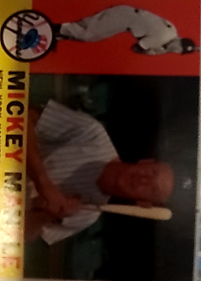 1960 Topps #311 Mickey Mantle — front