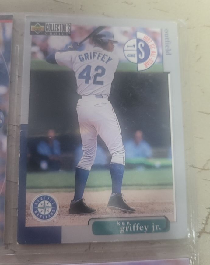 1998 Upper Deck Collector's Choice #240 Ken Griffey Jr. — front