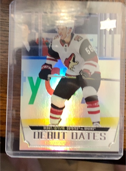 2022-23 Upper Deck Debut Dates #DD-19 Michael Bunting — front