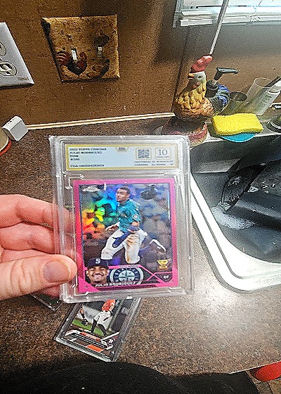 2023 Topps Chrome #250 Julio Rodriguez — front
