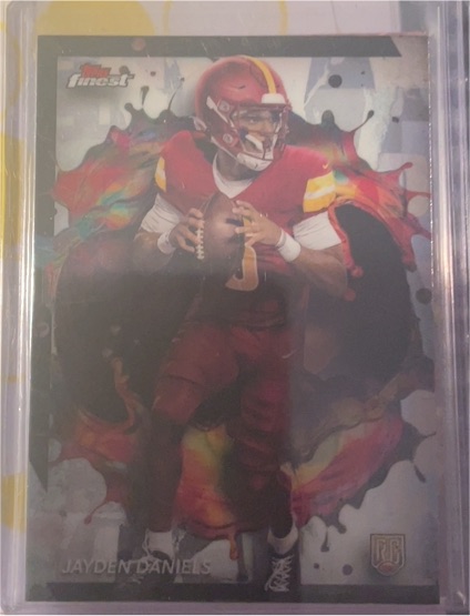 2024 Topps Finest #246 Jayden Daniels — front