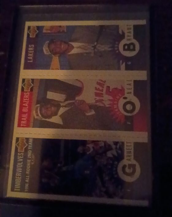 1996-97 Upper Deck Collector's Choice Mini #M129 Kobe Bryant / Jermaine O'Neal / Kevin Garnett — front