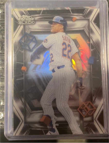 2025 Topps Chrome Black Depth of Darkness #DOD-8 Juan Soto — front