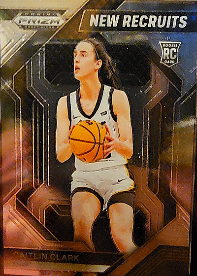 2024 Panini Prizm Draft Picks #14 Caitlin Clark New Recruits Rookie Card — front