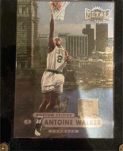 1997-98 Metal Universe Championship #27 Antoine Walker — front