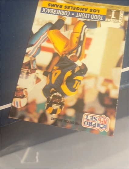 1991 Pro Set #1 Todd Lyght — front