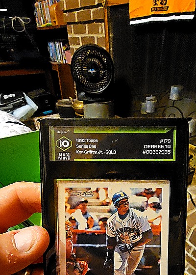 1993 Topps #179 Ken Griffey Jr. — front