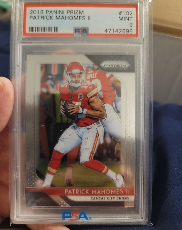 2018 Panini Prizm #102 Patrick Mahomes II — front