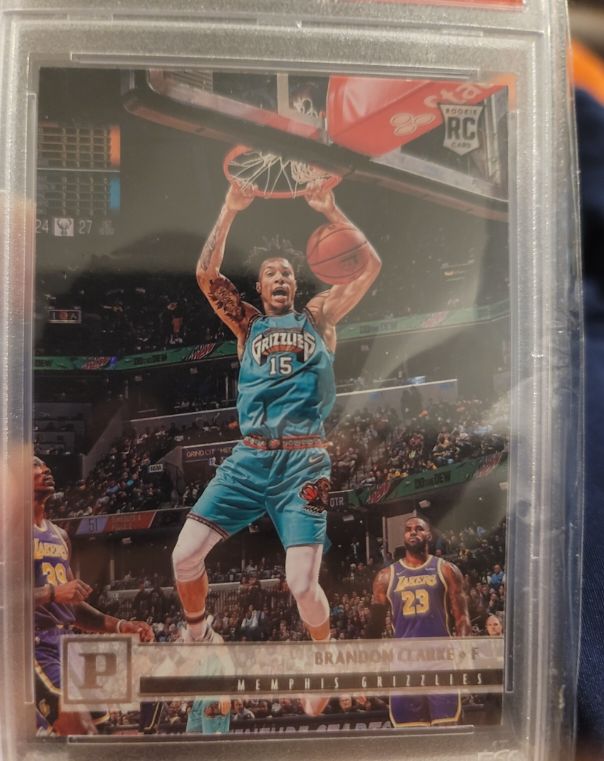 2019-20 Panini Chronicles #134 Brandon Clarke RC Memphis Grizzlies — front