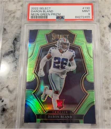 2022 Panini Select #130 Daron Bland Neon Green Prizm — front