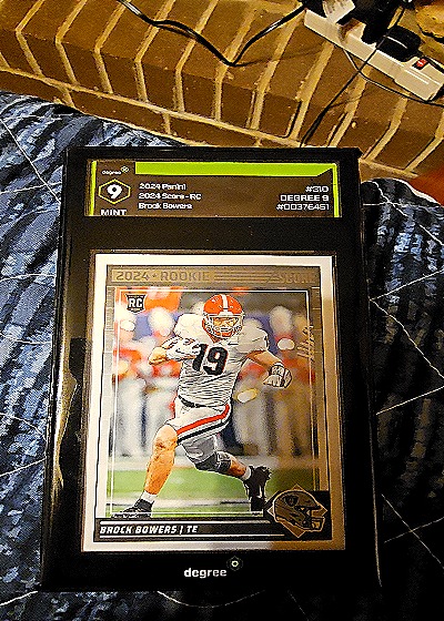 2024 Panini Score #310 Brock Bowers Rookie — front