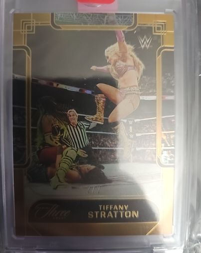 2024 Panini WWE Three Count Tiffany Stratton Silver /40 — front