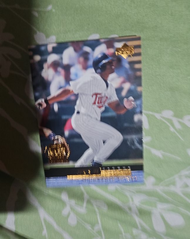 2000 Upper Deck #537 Chuck Knoblauch — front