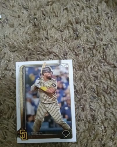 2025 Topps Series 2 #501 Elias Díaz True Photo Variation Padres — front