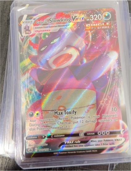 2021 Pokémon Chilling Reign #100 Galarian Slowking VMAX — front