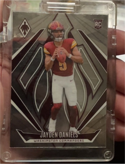 2024 Panini Phoenix #198 Jayden Daniels — front