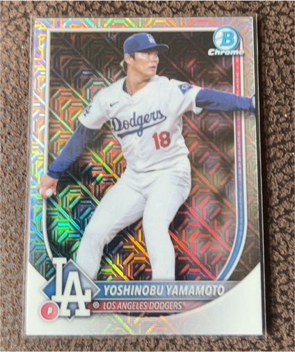 2025 Bowman Chrome #18 Yoshinobu Yamamoto — front