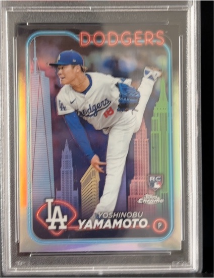 2024 Topps Chrome #18 Yoshinobu Yamamoto — front