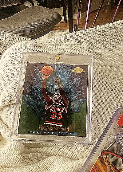 1995 Skybox Premium Michael Jordan Meltdown — front