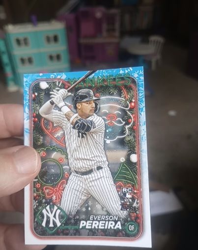 2024 Topps Holiday #H186 Everson Pereira — front