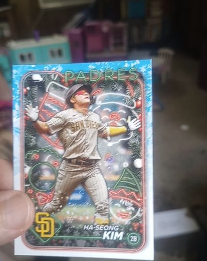 2024 Topps Holiday #H189 Ha-Seong Kim — front