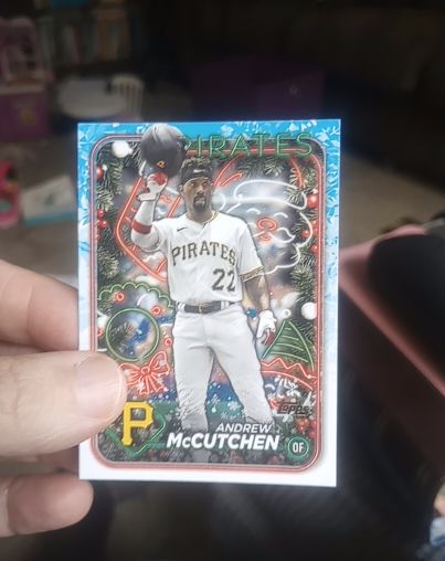 2024 Topps Holiday #H176 Andrew McCutchen — front