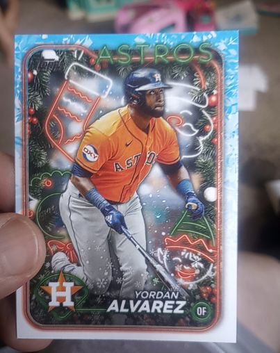 2024 Topps Holiday #H117 Yordan Alvarez — front