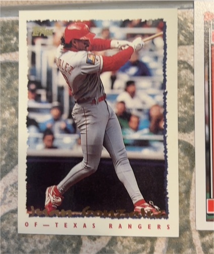1995 Topps #70 Juan Gonzalez Texas Rangers — front