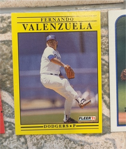 1991 Fleer #222 Fernando Valenzuela — front