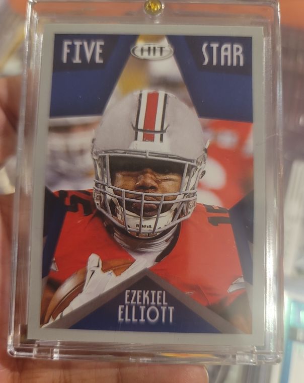 2016 SAGE HIT Five Star #126 Ezekiel Elliott — front