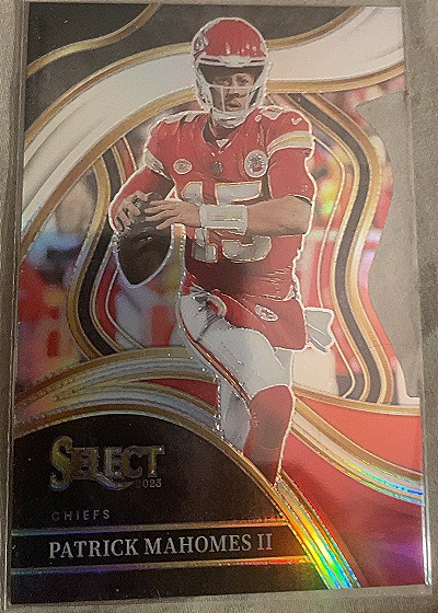 2023 Panini Select Club Level #226 Patrick Mahomes II — front