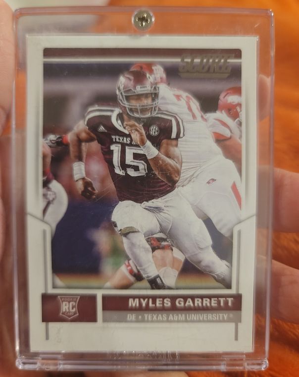 2017 Panini Score #337 Myles Garrett Rookie Card — front