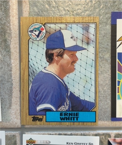 1987 Topps #698 Ernie Whitt — front