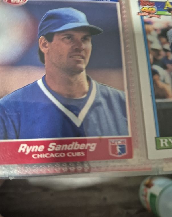 1992 Post Cereal #2 Ryne Sandberg — front