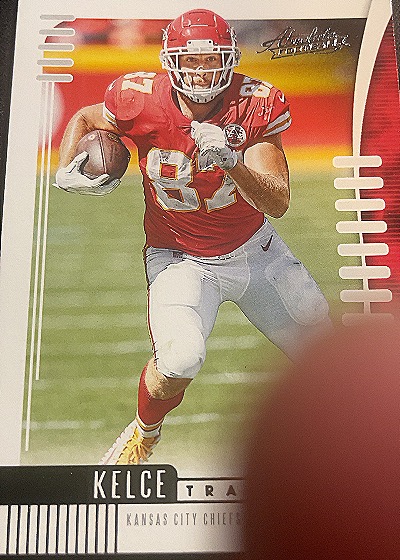 2019 Panini Absolute #40 Travis Kelce — front