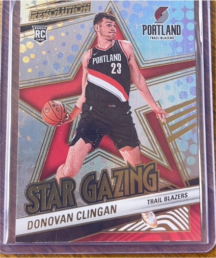 2024-25 Panini Revolution #20 Donovan Clingan Star Gazing Rookie — front