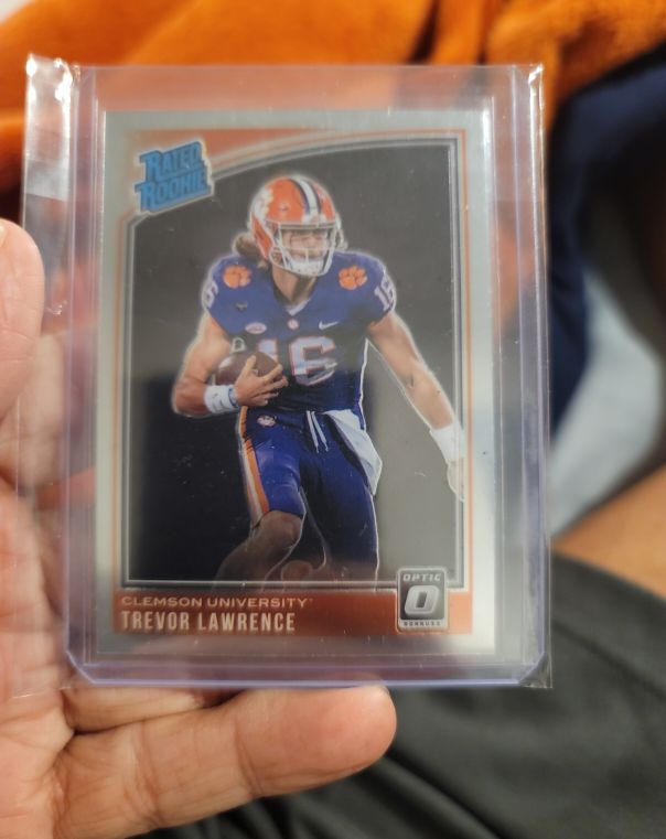 2021 Panini Chronicles Draft Picks Donruss Optic #201 Trevor Lawrence — front