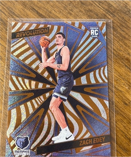 2024-25 Panini Revolution #134 Zach Edey — front