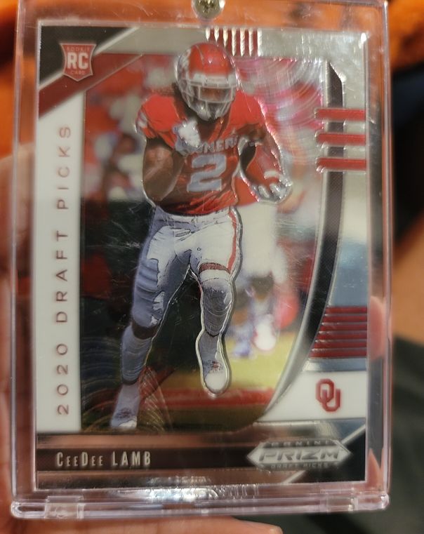 2020 Panini Prizm Draft Picks #104 CeeDee Lamb — front